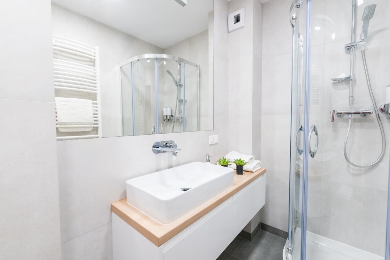 Q17 Apartments Rynek Breslávia Exterior foto